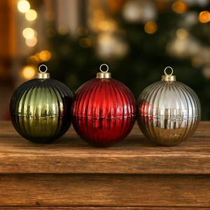 Kindness & Co Christmas Candle - Large Bauble