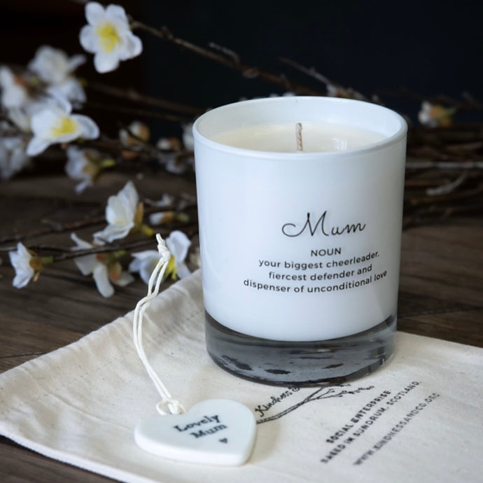 Mum Candle with porcelain heart